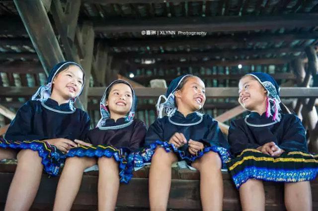 《怒晴湘西》爆火,这片自带神奇色彩的秘境,远比你想象的更“勾魂”