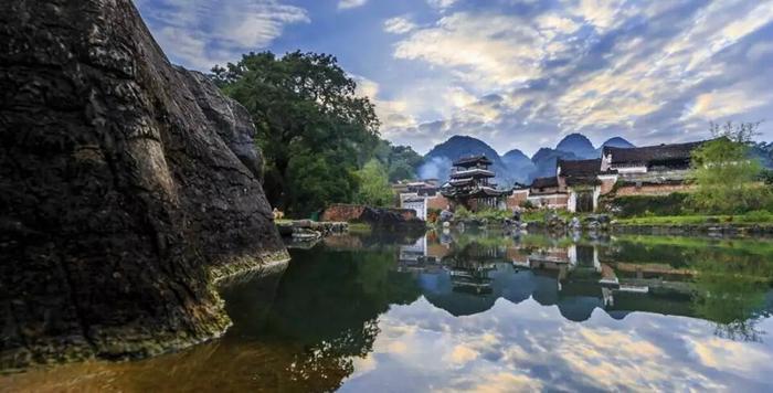 《怒晴湘西》爆火,这片自带神奇色彩的秘境,远比你想象的更“勾魂”