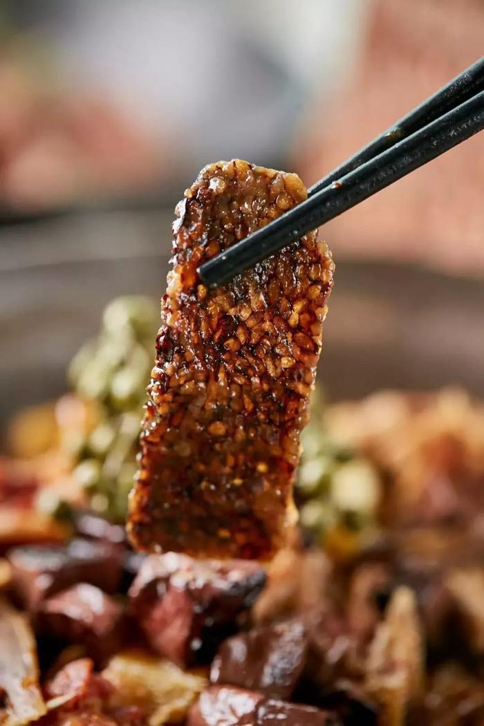 《怒晴湘西》爆火,这片自带神奇色彩的秘境,远比你想象的更“勾魂”