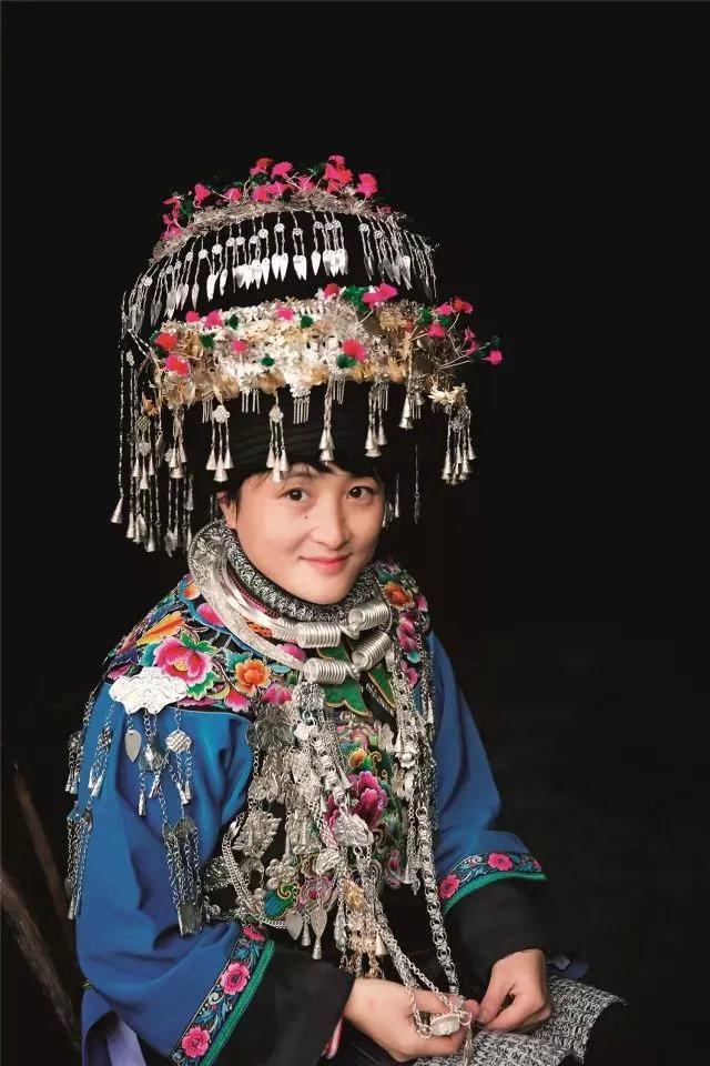 《怒晴湘西》爆火,这片自带神奇色彩的秘境,远比你想象的更“勾魂”