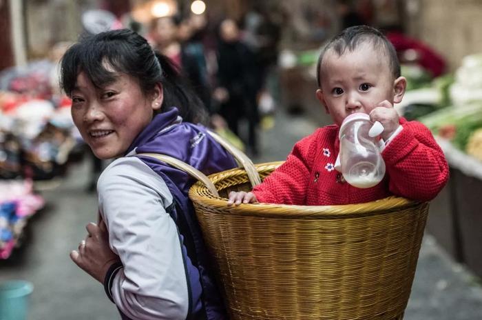 《怒晴湘西》爆火,这片自带神奇色彩的秘境,远比你想象的更“勾魂”