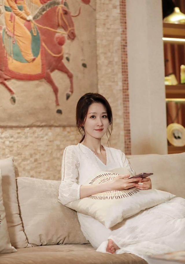 《安家》:姚太太、阚太太、徐太太,同为富太太,婚姻却各不相同