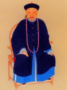 ​和珅与李卫都是皇帝身边的宠臣 两人谁的官职更高