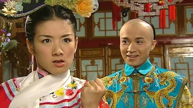 《还珠格格3》中小燕子为什么不再讨喜?这个锅黄奕不背