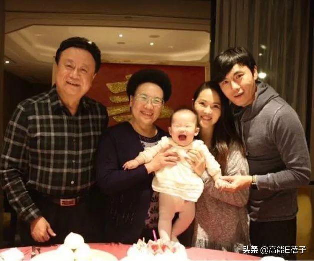 原来王祖蓝女儿长得最像她!哪个明星家庭是最强基因?