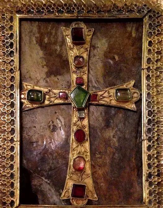 诺亚方舟最后停靠的地方, 亚美尼亚的千年神隐