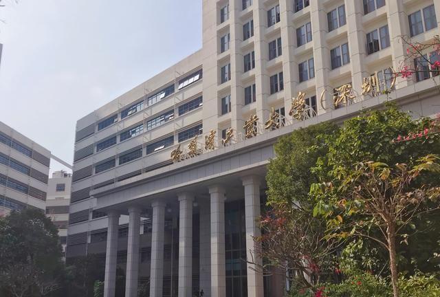 哈尔滨工业大学深圳校区，广东分数最高的高校，校园环境极好