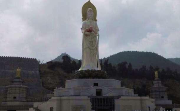 我国最“奇特”的寺庙,和尚与尼姑同吃同住,网友:不合规矩吧?