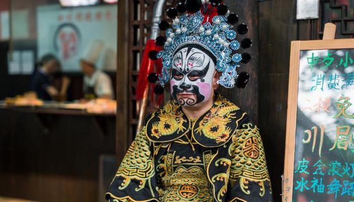 成都最具代表性的街区,本地人虽不以为然,却被评为全球最美街道