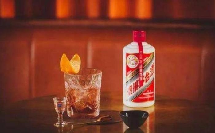 茅台酒厂最神秘的地方,80年茅台都存在这里,每坛价值不可估量