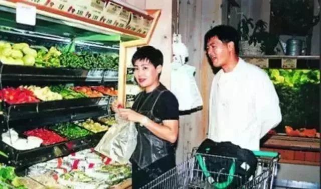 周润发的真实身份曝光！