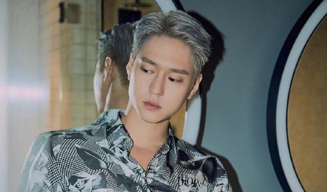 梁世宗入伍近照引争议，从李敏镐到池昌旭，韩星入伍都易发福？