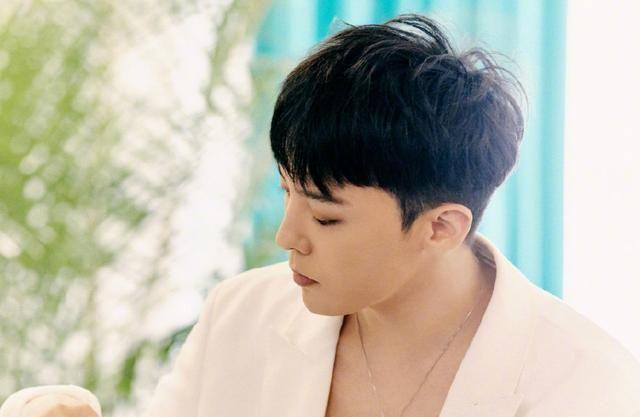 梁世宗入伍近照引争议，从李敏镐到池昌旭，韩星入伍都易发福？