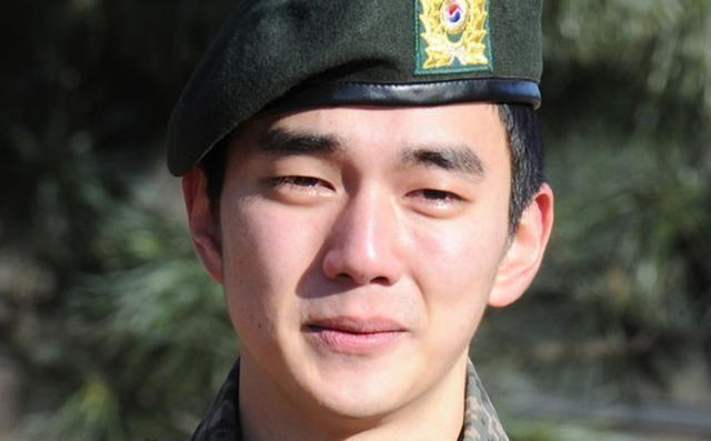 梁世宗入伍近照引争议，从李敏镐到池昌旭，韩星入伍都易发福？