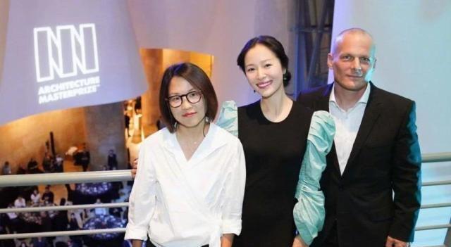 翻车｜江一燕拿建筑大奖遭群嘲，虚伪人设早被黄渤一语揭穿