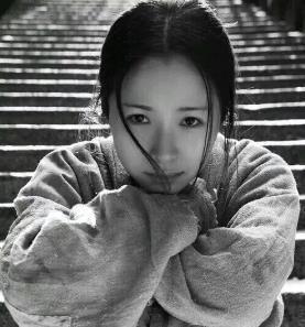 翻车｜江一燕拿建筑大奖遭群嘲，虚伪人设早被黄渤一语揭穿