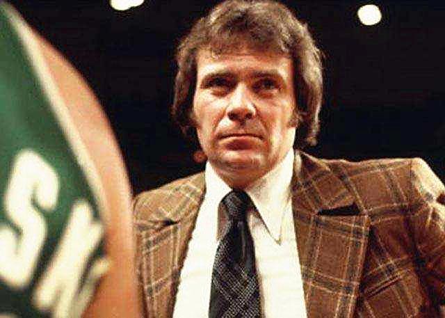 总冠军戒指最多的8大球星，霍里7冠只能垫底，第一两只手都戴不完