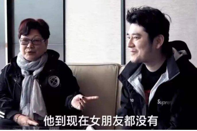 我家那闺女变相亲节目,钱枫遇见袁姗姗激起火花,衣服成最大槽点