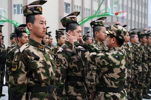 新兵最痛苦三个月集训,训练科目都在这了,看看你们受得了几个