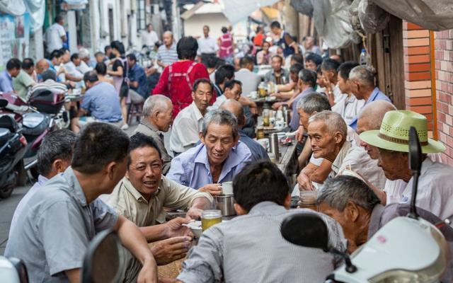 过去农村人常抽的4种老烟，如今很难见到，抽过的人都在50岁以上