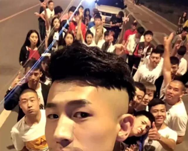 快手将回归已封杀大网红，他最有可能，网友：不是牌牌琦就行！