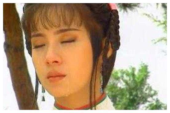 怀旧经典琼瑶剧《新月格格》，最毁三观的忘年恋