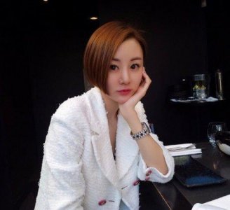 ​她是29岁单亲妈妈，是《乡村爱情》中最美秘书，今与儿子相依为命