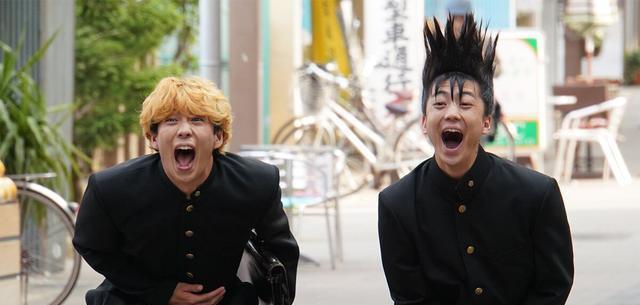 《我是大哥大》男演员切换成“正常模式”原来长这样,完全没认出