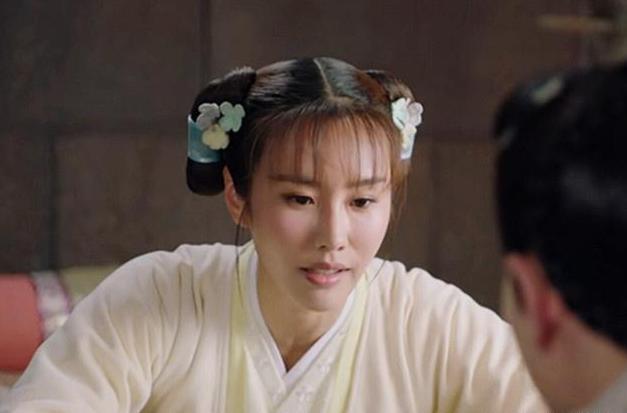 《花不弃》消失了10集的莫若菲再次上线,和青儿有感情线?