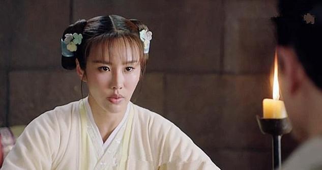 《花不弃》消失了10集的莫若菲再次上线,和青儿有感情线?