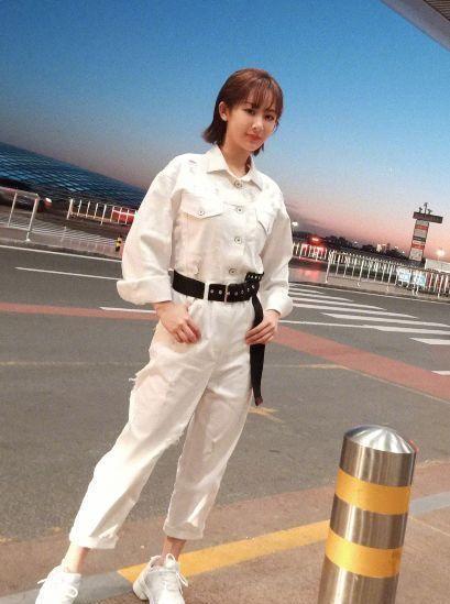 杨紫十月行程曝光，工作室谨遵约定，网友：10月请对小猴子温柔些