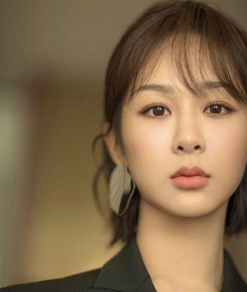 杨紫十月行程曝光，工作室谨遵约定，网友：10月请对小猴子温柔些