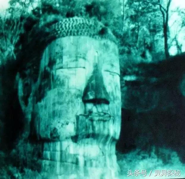 乐山大佛数次闭眼流泪与重大历史事件有关!