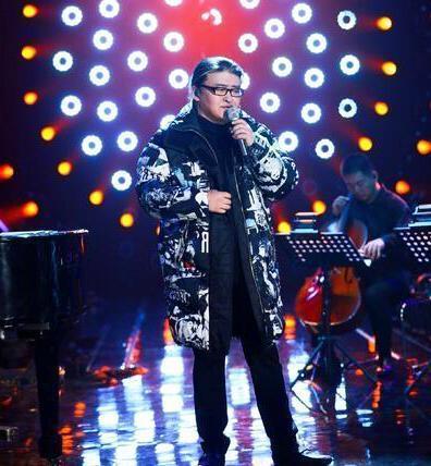 《歌手》刘欢表现差强人意,杨坤被封无冕之王成最大赢家