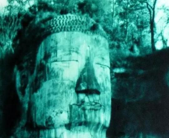 神秘!乐山大佛闭眼事件全程!