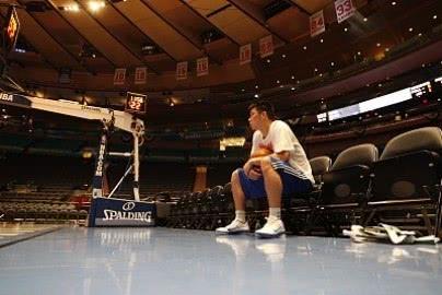 老鹰这波神操作真是让人佩服,恭喜林书豪喜提季后赛入场券!