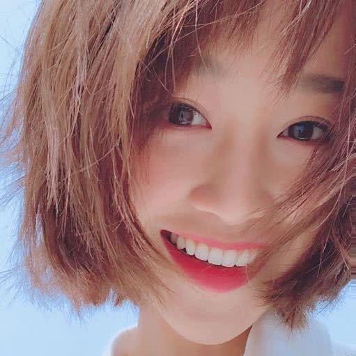 蓝盈莹微博看出两次端倪,曝一个月前就已分手,彼此都在互安慰