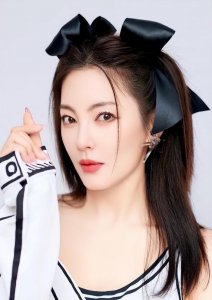 ​小八卦，张雨绮，刘浩存，华晨宇，黄圣依