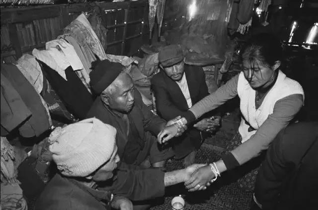 西双版纳布朗山，远离现代且正在消失的一面