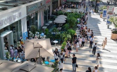 ​王俊凯的奶茶店，让人深思……