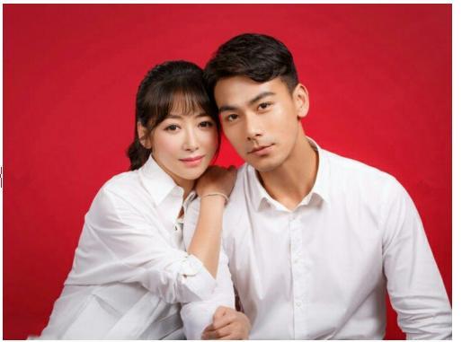 这些拍照小技能必定要晓得，看了赵丽颖的结婚证照片觉得真美