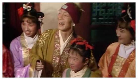 86版《西游记》，六小龄童一个人饰演16个角色，你认出了几个