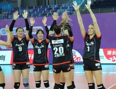 ​北京女排不想赢球！深圳派出替补阵容，两队疑消极比赛惹球迷不满