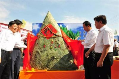 ​世界上最大的粽子，重量达4000斤