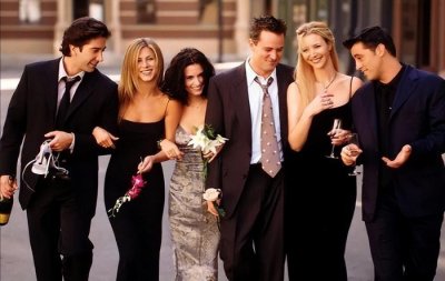 ​伤感！老友记六人组不完整，钱德勒扮演者溺亡，剧中一幕成现实