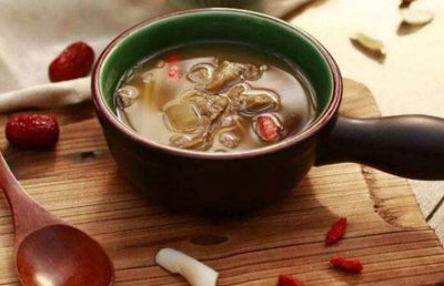 ​广东十大靓汤 猪脚姜榜上有名 玉竹百合鹌鹑汤荣登榜首