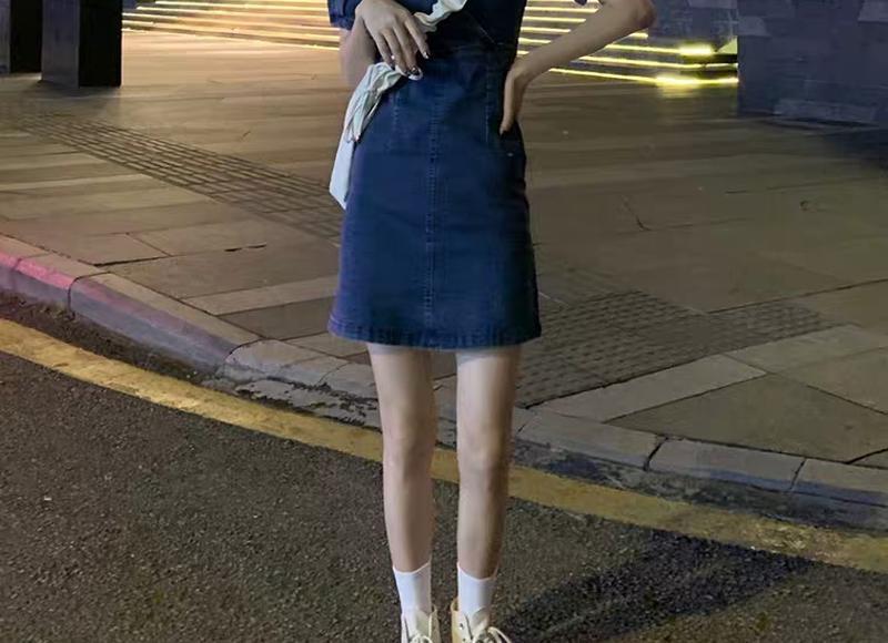 男人想要吃掉一个女人的眼神(暗示着男人爱慕之情) 男人想要吃掉一个女人的眼神(暗示着男人爱慕之情)