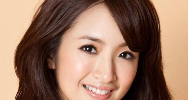 林依晨被陈晓东当众催生,林依晨:有啦有啦,我爸妈在台下!