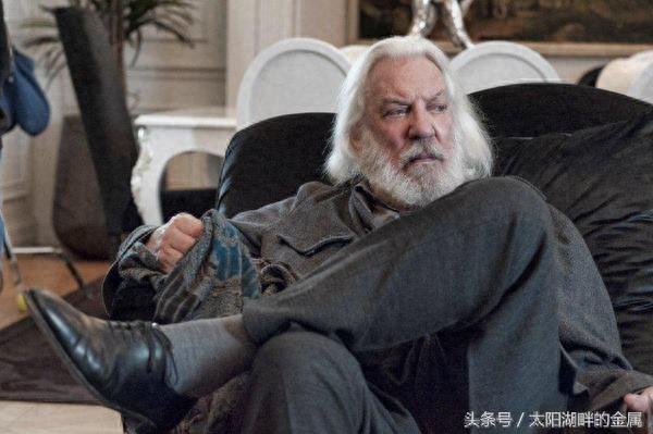 《银翼杀手2049》中的冷艳女杀手，与大牌合作过、红遍欧洲！