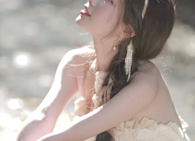 追女生的时候，女人这些闷骚表现，说明她比你还开心